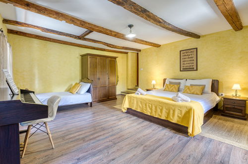 Photo 35 - 2 bedroom House in Buzet with private pool and garden