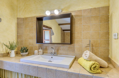 Photo 32 - 2 bedroom House in Buzet with private pool and garden