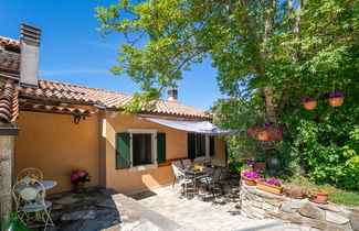 Photo 2 - 2 bedroom House in Buzet with private pool and garden