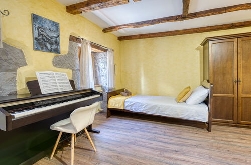Photo 36 - 2 bedroom House in Buzet with private pool and garden