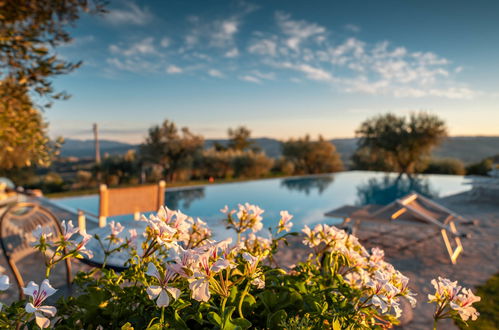 Foto 33 - Casa con 5 camere da letto a Collazzone con piscina privata e terrazza