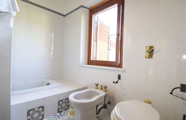 Casa de 7 quartos em Valderice com piscina privada e jardim - Foto 21