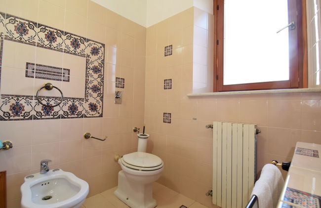 Casa de 7 quartos em Valderice com piscina privada e jardim - Foto 14