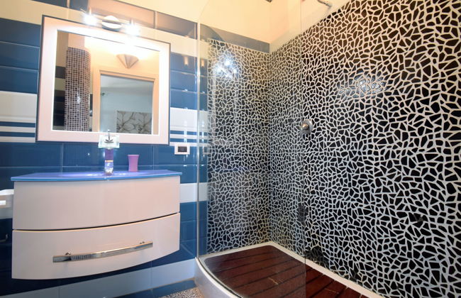Casa de 7 quartos em Valderice com piscina privada e jardim - Foto 34