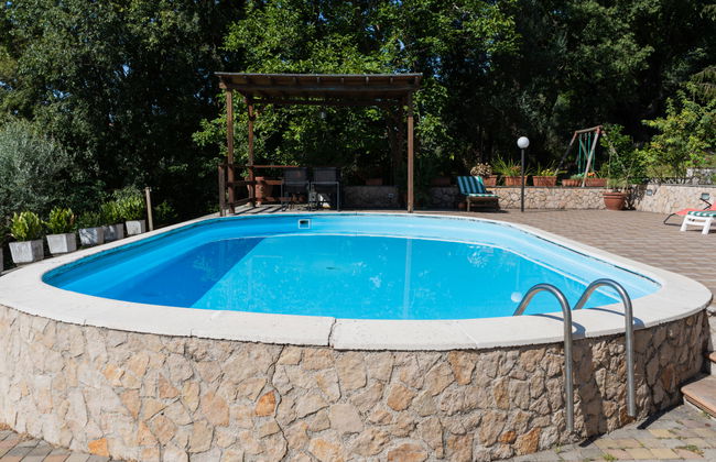 Casa de 4 quartos em Salisano com piscina privada e jardim - Foto 26