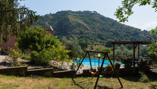 Casa de 4 quartos em Salisano com piscina privada e jardim - Foto 5