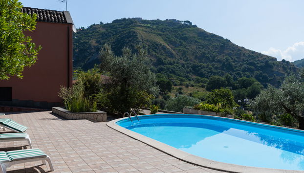 Casa de 4 quartos em Salisano com piscina privada e jardim - Foto 4
