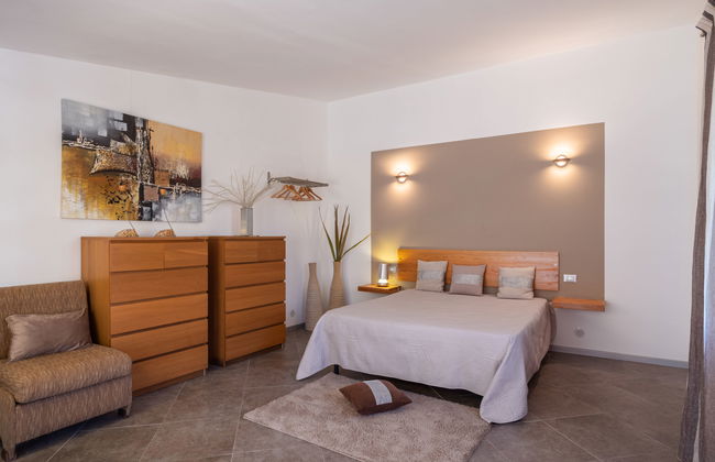 Nicole con Dependance - Foto 29