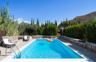 Photo 2 - Maison de 4 chambres à Castellammare del Golfo avec piscine privée et jardin