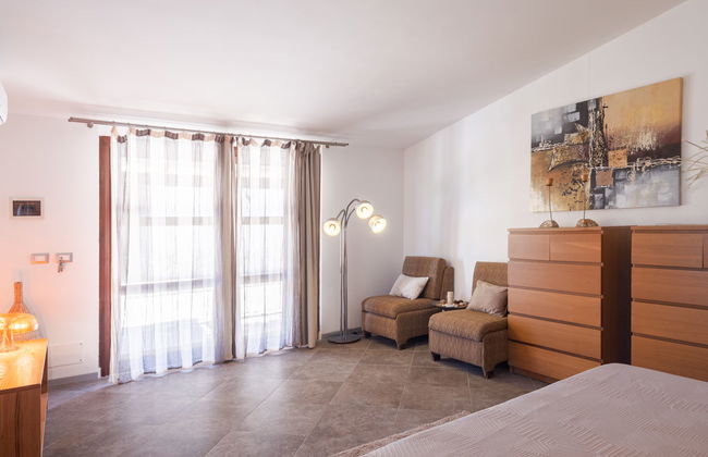 Nicole con Dependance - Foto 33