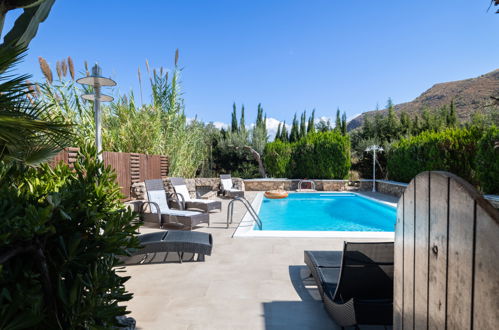 Photo 41 - Maison de 4 chambres à Castellammare del Golfo avec piscine privée et jardin