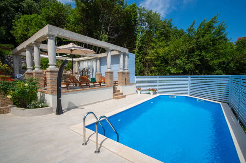 Photo 9 - Maison de 2 chambres à Kastav avec piscine privée et jardin