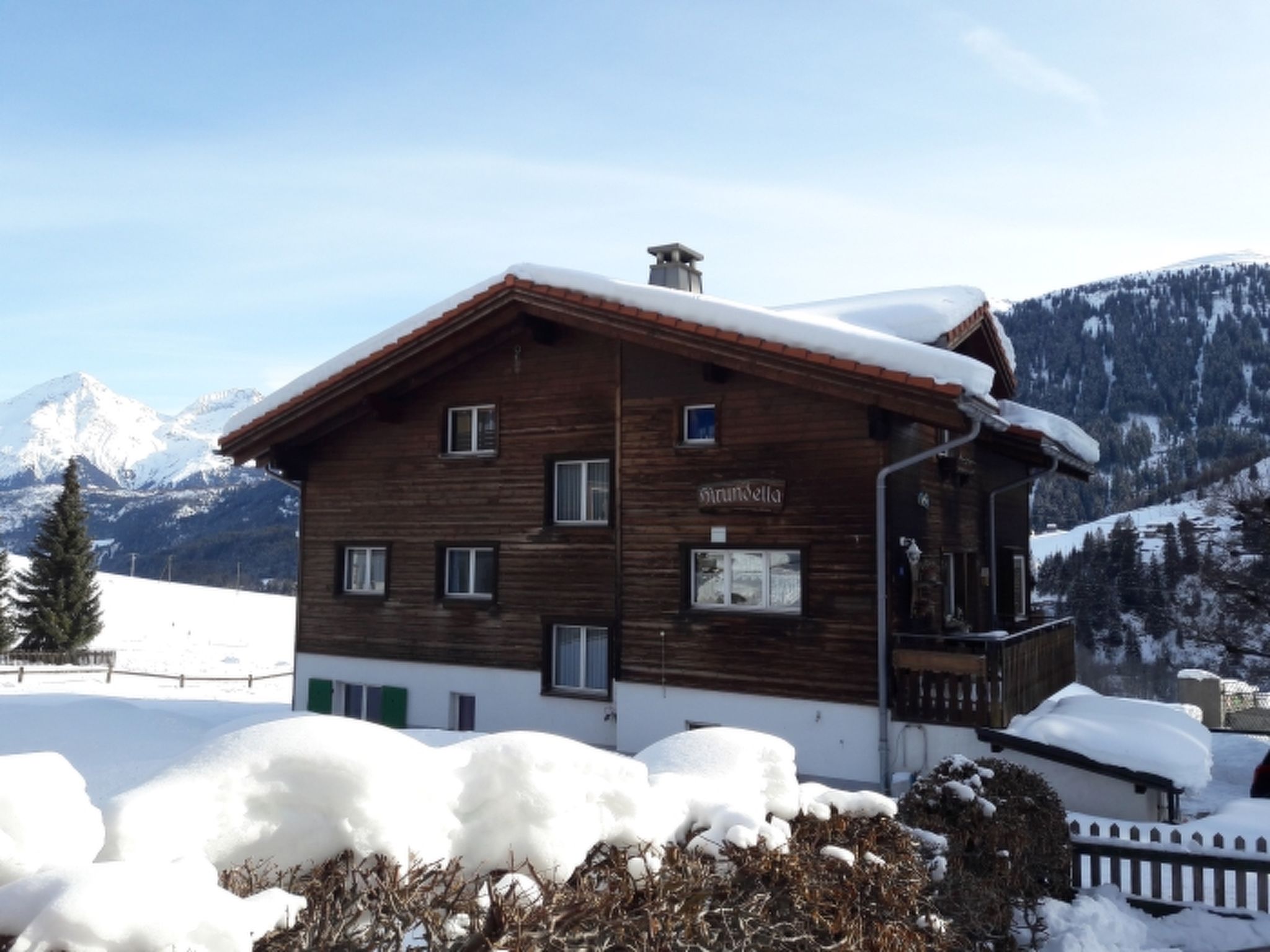 Foto 1 - Apartamento de 1 habitación en Tujetsch con vistas a la montaña