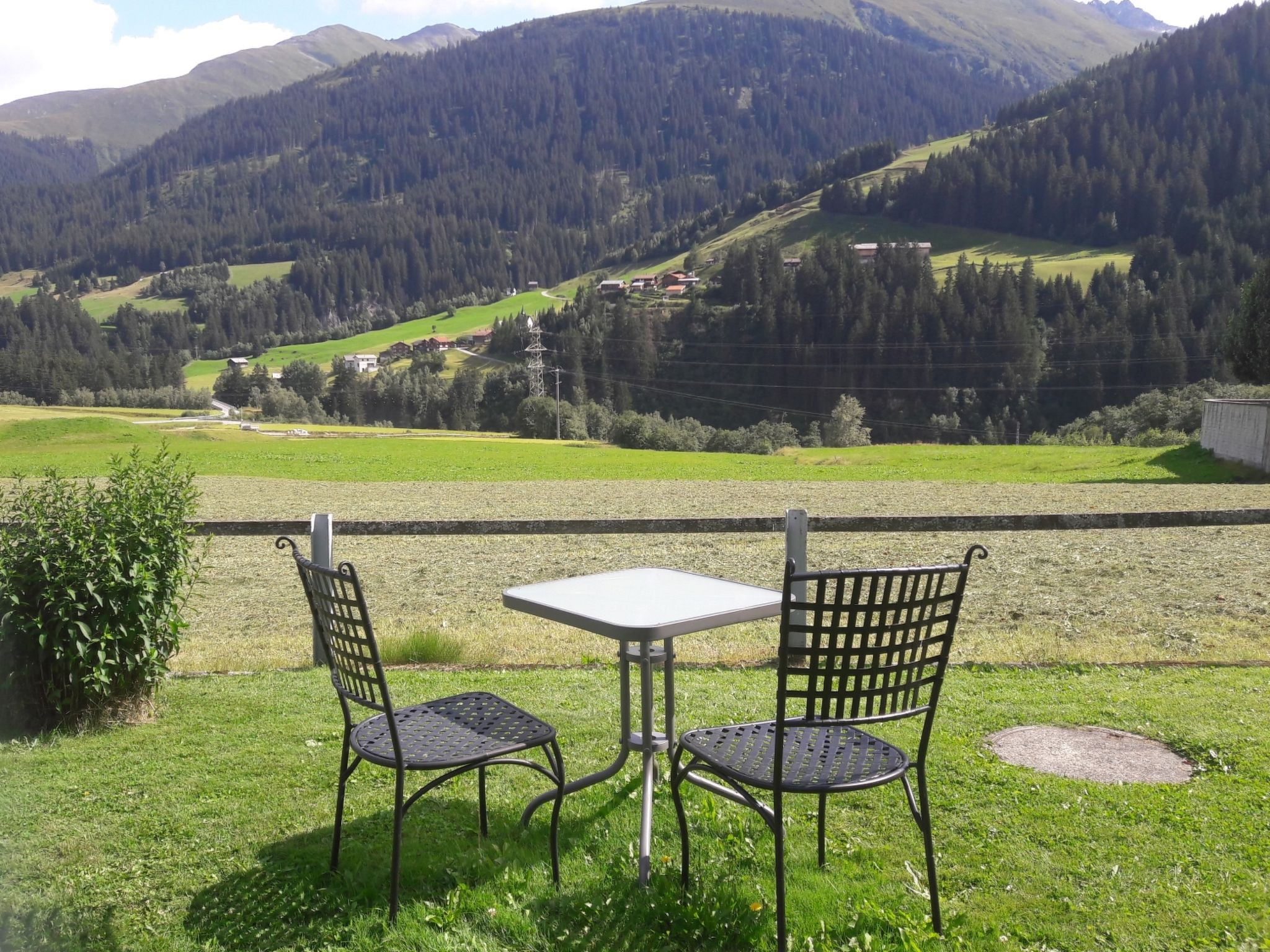 Foto 8 - Apartment mit 1 Schlafzimmer in Tujetsch mit blick auf die berge