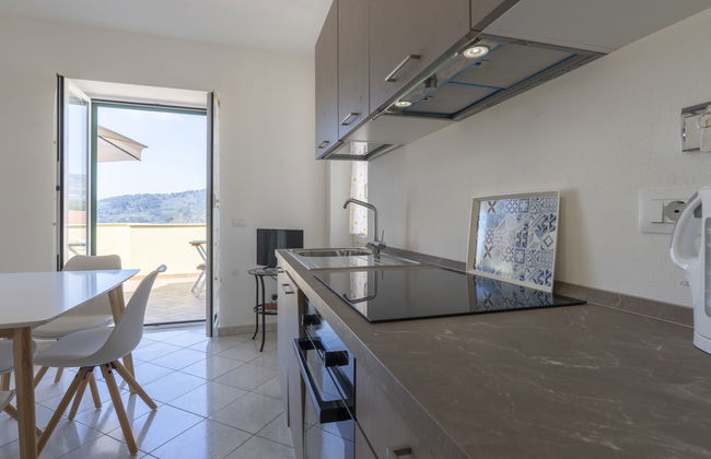 Apartamento de 1 quarto em San Bartolomeo al Mare com terraço - Foto 2