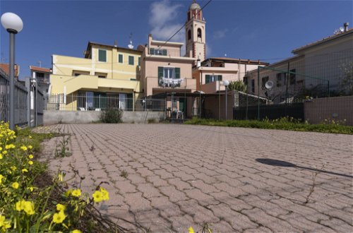 Foto 17 - Appartamento con 1 camera da letto a San Bartolomeo al Mare con terrazza e vista mare