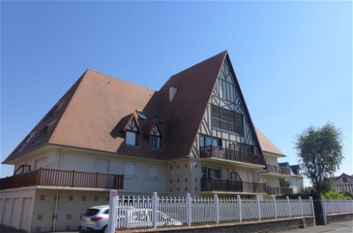 Photo 13 - 1 bedroom Apartment in Cabourg with sea view