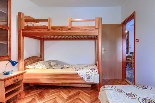 Foto 16 - Casa con 5 camere da letto a Žminj con piscina privata e giardino