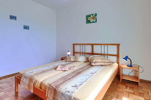 Foto 36 - Casa con 5 camere da letto a Žminj con piscina privata e giardino