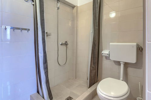 Foto 41 - Casa de 5 quartos em Žminj com piscina privada e jardim