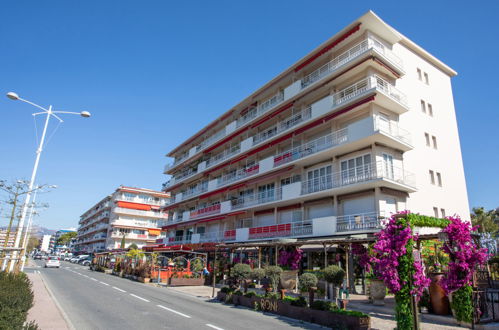 Photo 16 - Appartement de 2 chambres à Cagnes-sur-Mer avec terrasse et vues à la mer