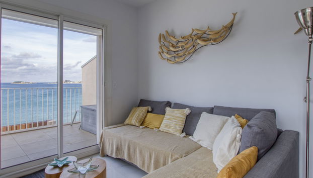 2 bedroom Apartment in Sanary-sur-Mer with terrace - Photo 5