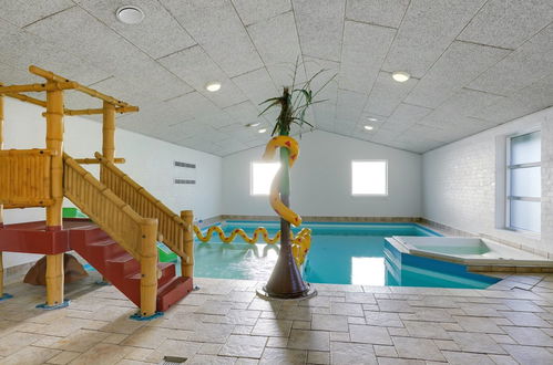 Photo 2 - Maison de 7 chambres à Løkken avec piscine privée et terrasse