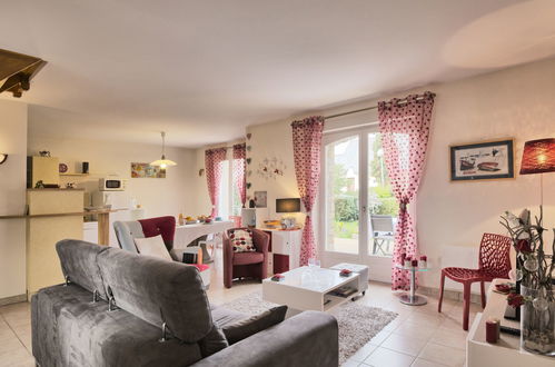 Photo 5 - 2 bedroom House in Saint-Gildas-de-Rhuys with garden and terrace