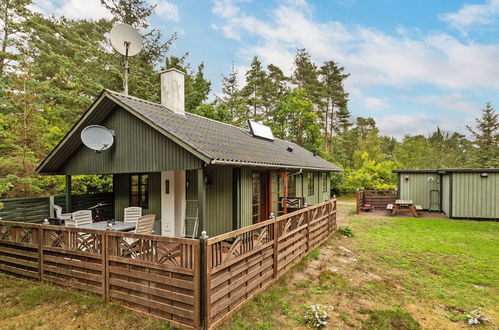 Photo 2 - Maison de 3 chambres à Aakirkeby avec terrasse