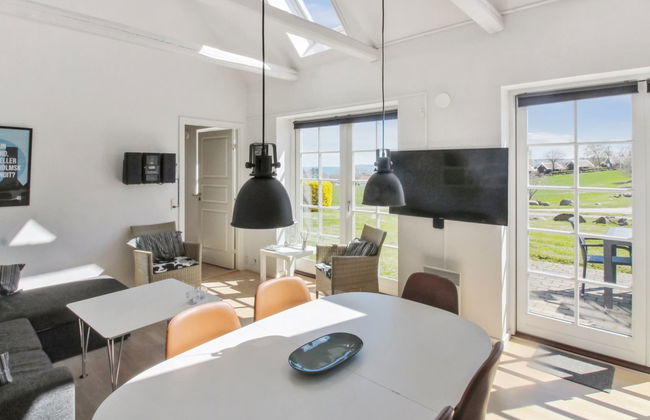 Apartamento de 2 quartos em Allinge com piscina e terraço - Foto 4