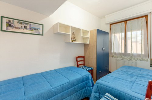 Photo 16 - Appartement de 2 chambres à Follonica avec terrasse et vues à la mer