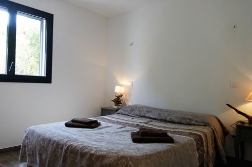 Foto 9 - Apartamento de 1 quarto em Sari-Solenzara com piscina privada e jardim