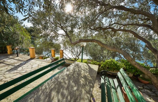 Apartment mit 2 Schlafzimmern in Starigrad mit garten - Foto 2
