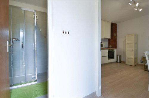 Foto 8 - Appartamento con 1 camera da letto a Starigrad con vista mare