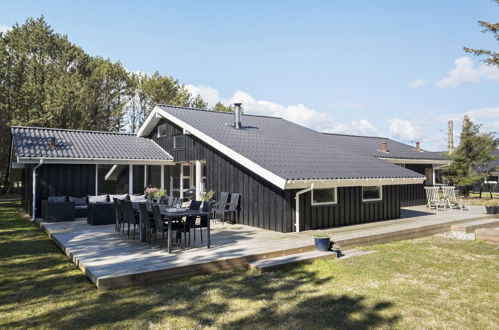 Foto 1 - Casa de 5 quartos em Løkken com piscina privada e terraço