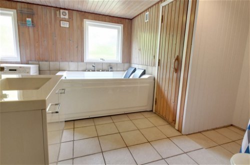 Photo 14 - 4 bedroom House in Ringkøbing with terrace and sauna