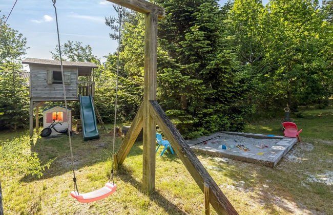 4 bedroom House in Væggerløse with private pool and terrace - Photo 27