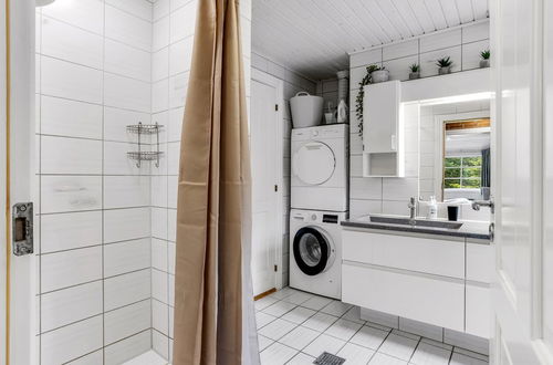 Photo 9 - Maison de 4 chambres à Væggerløse avec piscine privée et terrasse