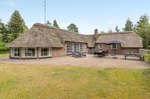 Photo 1 - Maison de 5 chambres à Væggerløse avec piscine privée et terrasse