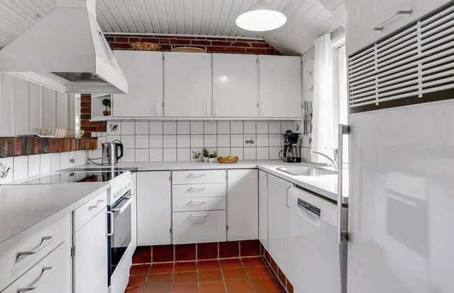 4 bedroom House in Væggerløse with private pool and terrace - Photo 15