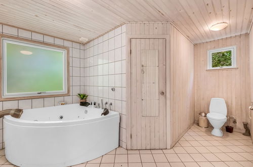 Foto 16 - Casa con 4 camere da letto a Vejers Strand con terrazza e sauna