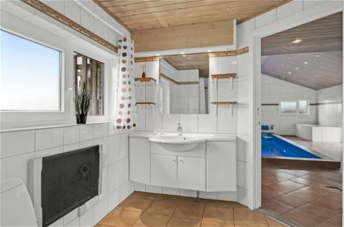 Foto 10 - Casa de 5 habitaciones en Hvide Sande con piscina privada y terraza