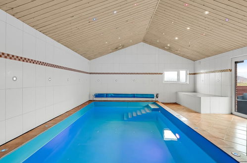 Foto 4 - Casa de 5 quartos em Hvide Sande com piscina privada e terraço