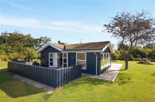 Foto 1 - Casa con 3 camere da letto a Blokhus con terrazza e sauna