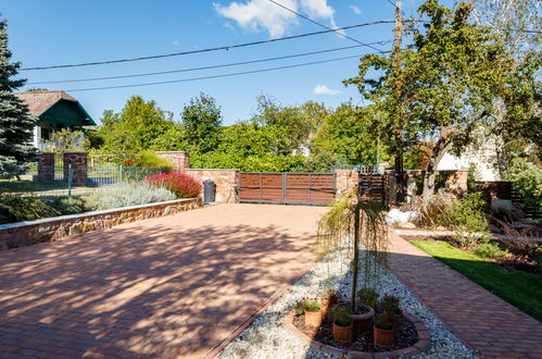 Foto 43 - Apartment mit 2 Schlafzimmern in Révfülöp mit terrasse und blick auf die berge