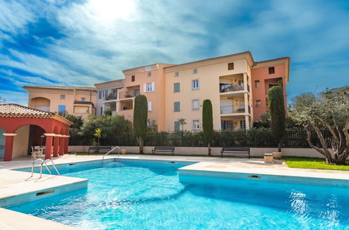 Photo 20 - 1 bedroom Apartment in Saint-Tropez with swimming pool