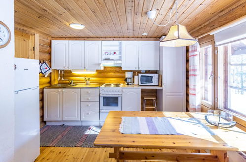 Photo 10 - Maison de 1 chambre à Pelkosenniemi avec sauna et vues sur la montagne