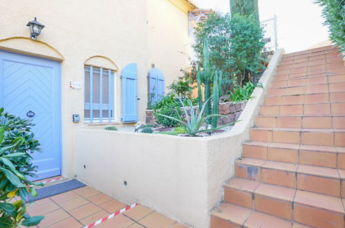 Photo 24 - 2 bedroom House in Théoule-sur-Mer with swimming pool and garden