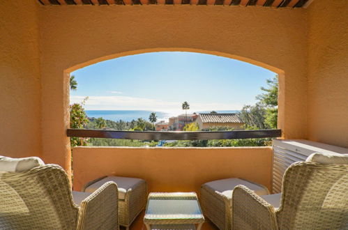 Foto 5 - Casa de 2 quartos em Théoule-sur-Mer com piscina e jardim