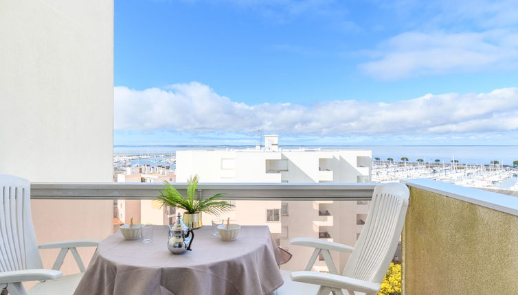 Photo 1 - 2 bedroom Apartment in Arcachon with swimming pool and sea view